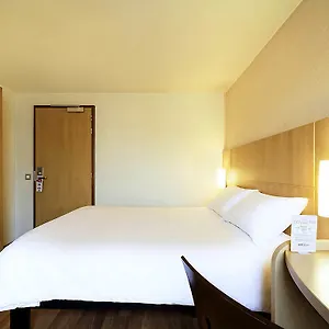 Ibis Tour Eiffel Cambronne 15ème 3* Parigi